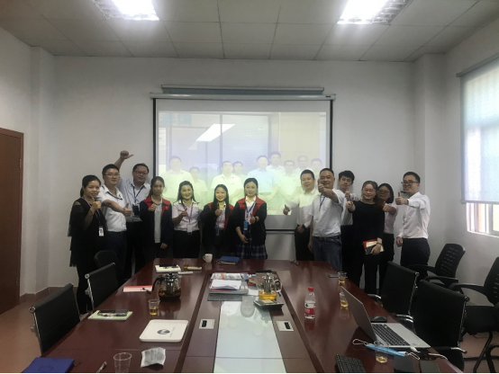 开云app官方官网-开云(中国)软件与炎墨合影 开云app官方官网-开云(中国)软件与炎墨合影